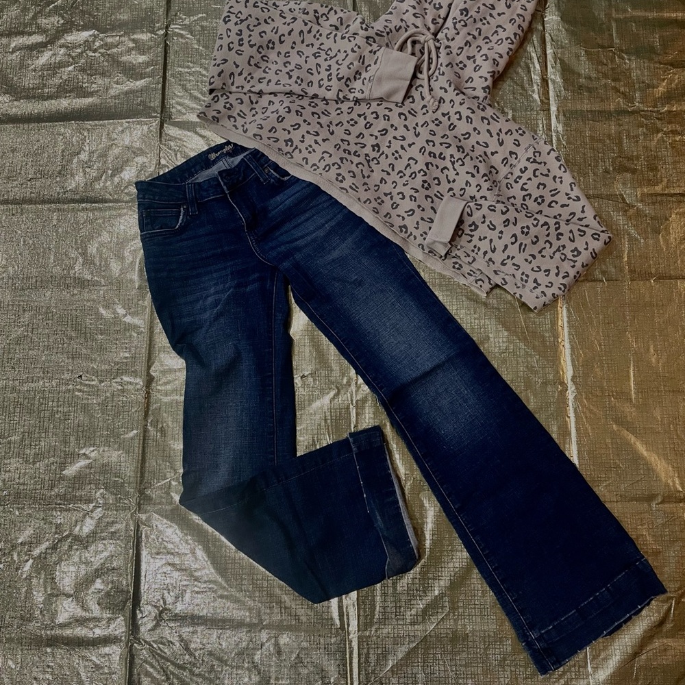 WRANGLER BOOTY🍑!! super cute and go with anything! LOW WASTED!
